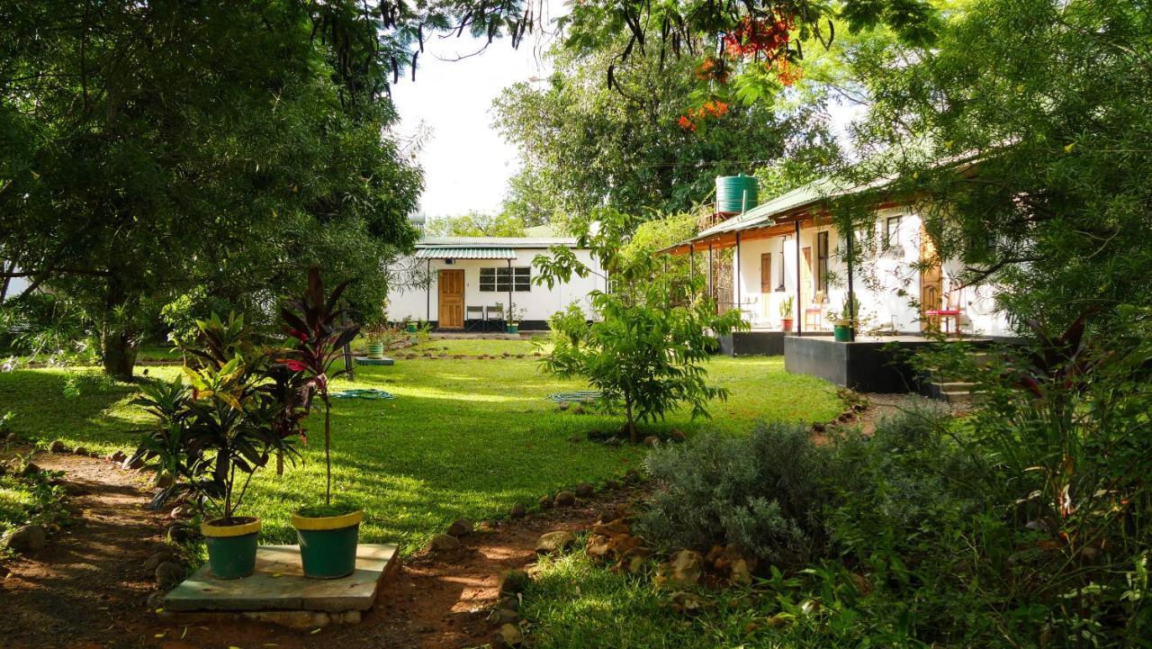 Kamunjila Lodge Livingstone Esterno foto